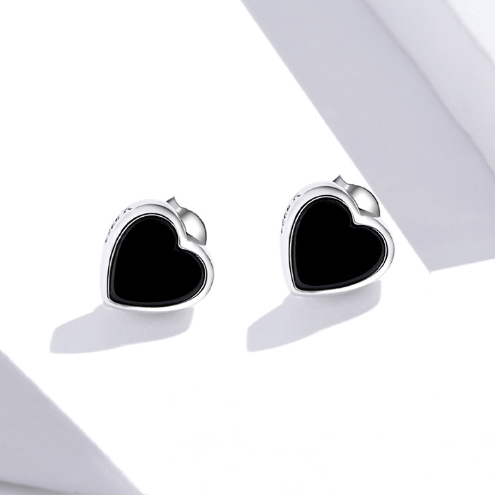 Black Heart Earrings