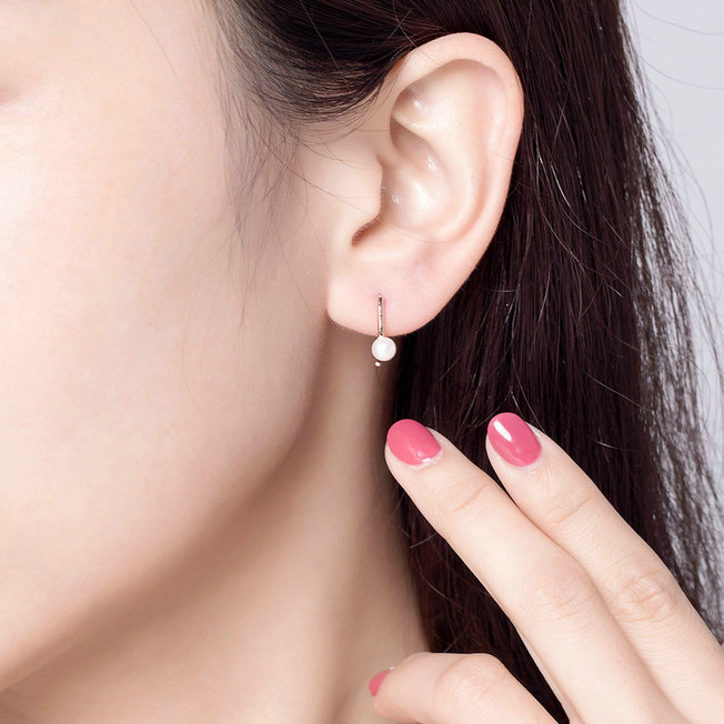 Hoop Earrings with Pearls