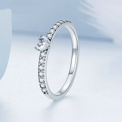 Sparkling Heart Ring