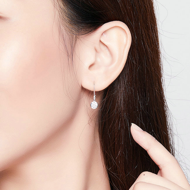 Luminous Point Pendant Earrings