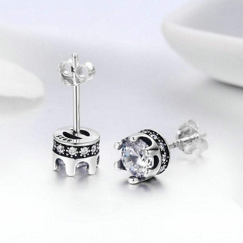 Crown Shining Point Earrings