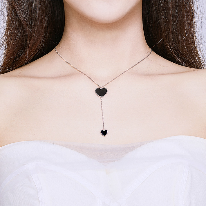 Black Hearts Necklace