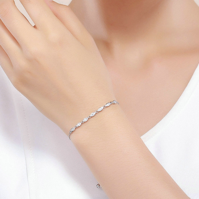 Sparkling Eyes Bracelet