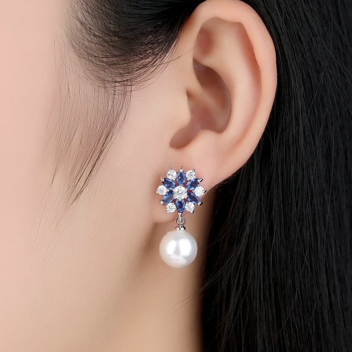 Snowflake Earrings with Pearls