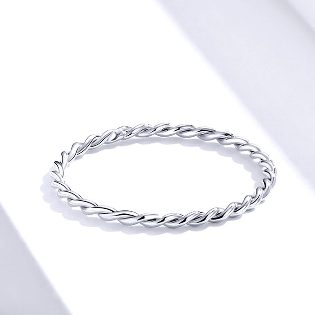 Fine Braided Ring