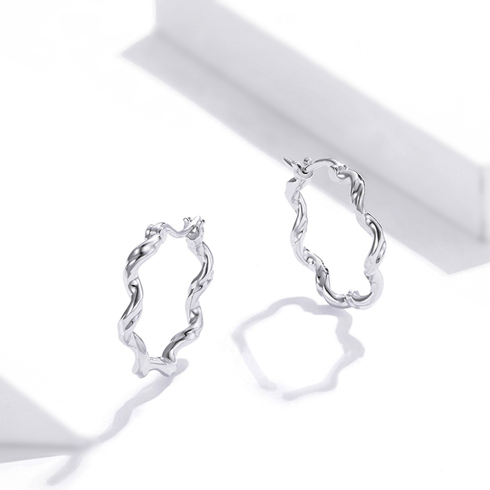 Wavy Hoop Earrings