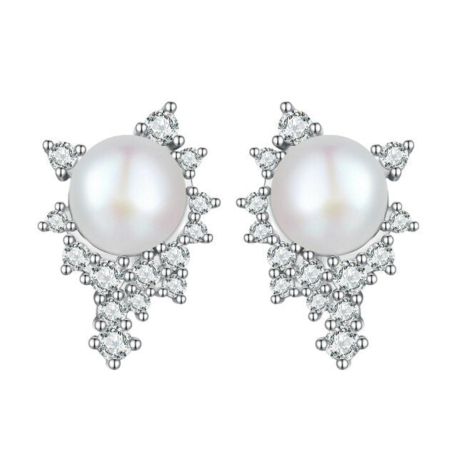 Shiny Pearl Earrings