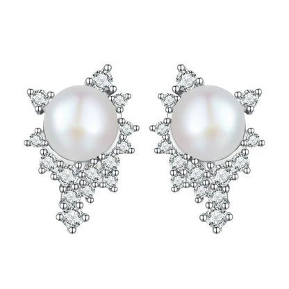 Shiny Pearl Earrings